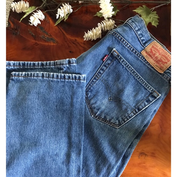 Levi’s Jeans - Picture 2 of 5